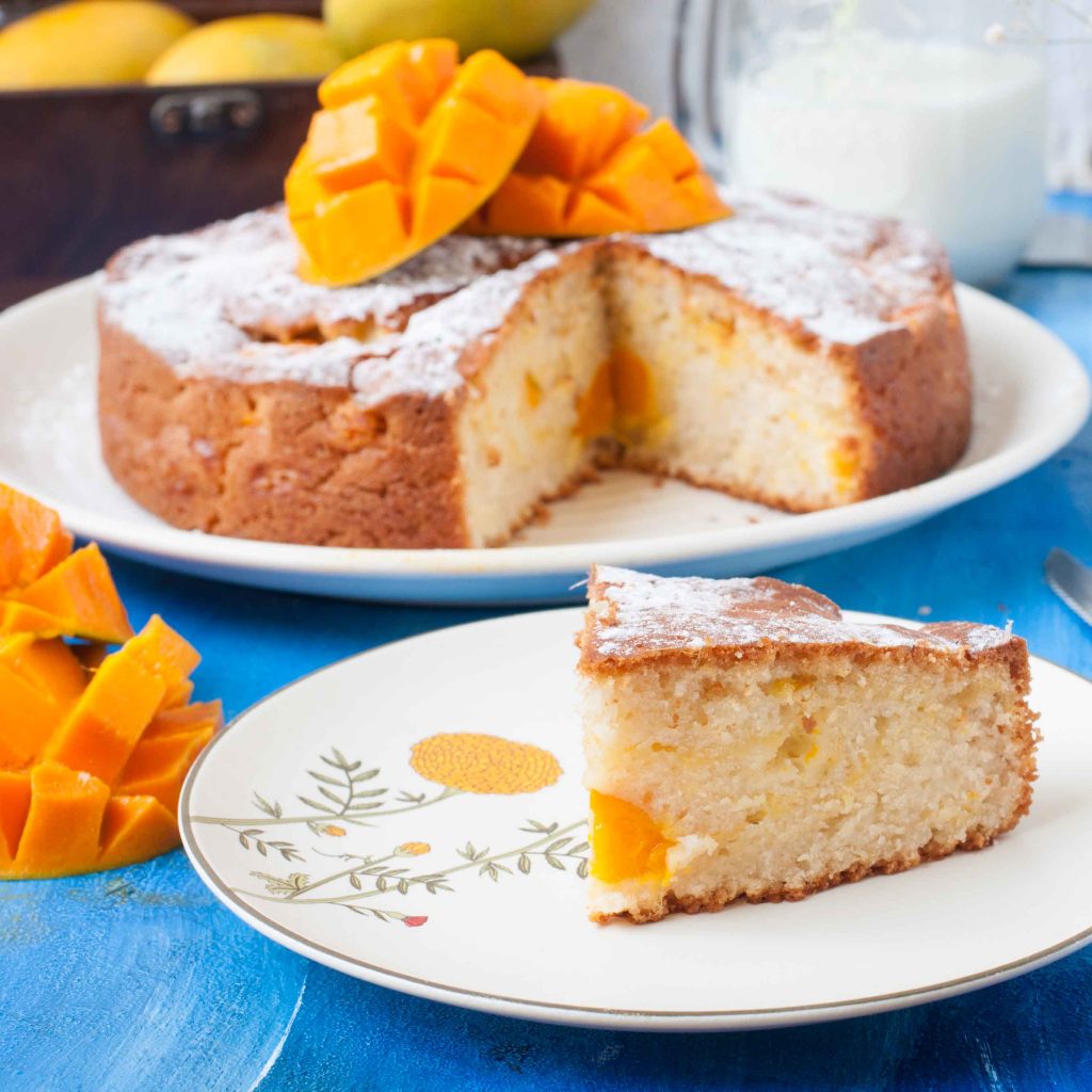 Summertime Fresh Mango Cake- Eggless