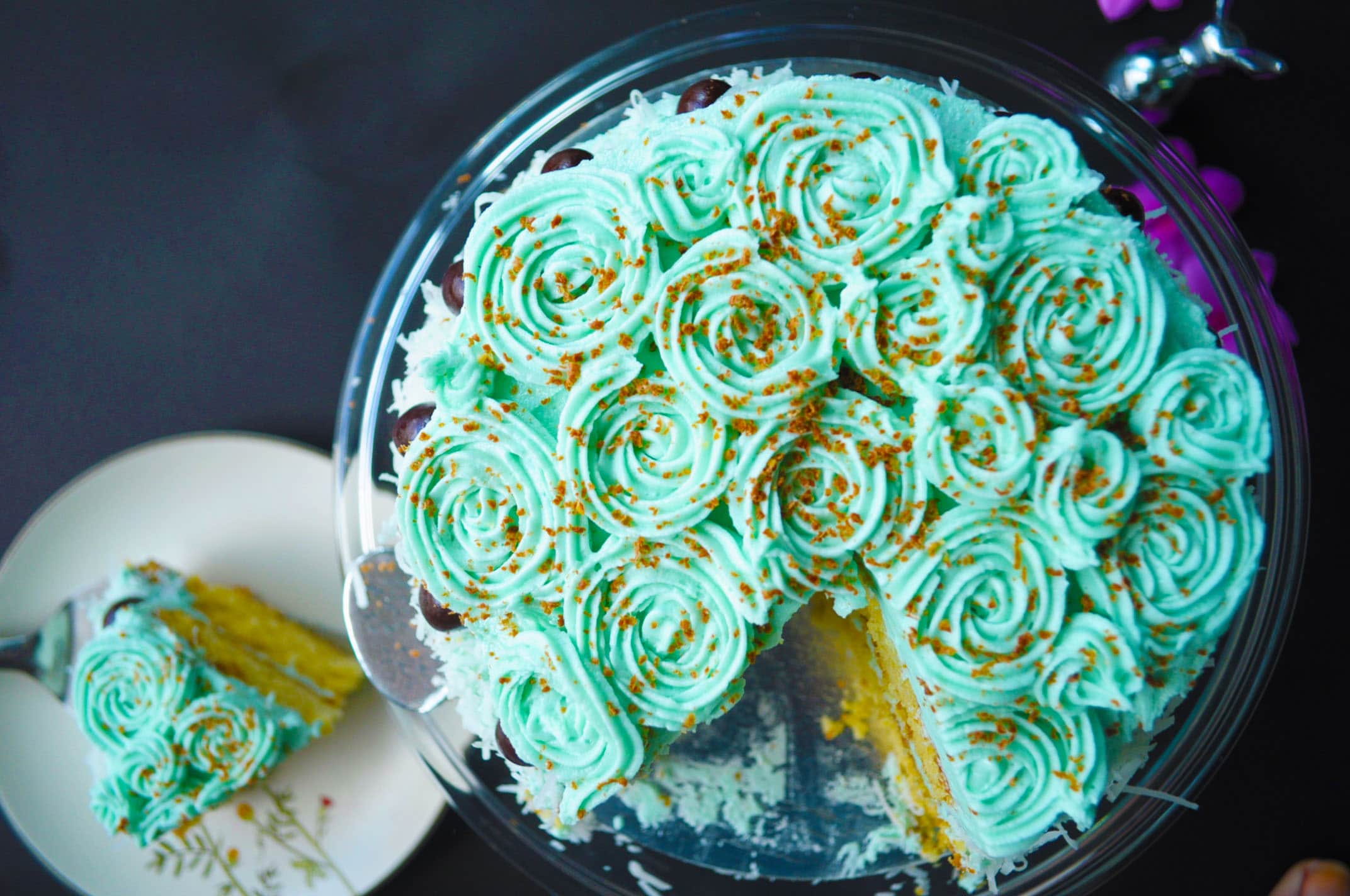 Classic Vanilla Cake with Buttercream FRosting