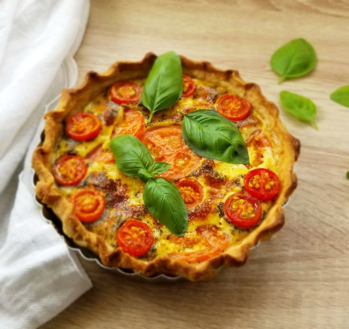 basil tomato tart