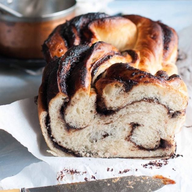 chocolate babka – rich sweet bread filled with dark chocolate
