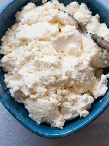 How to make Fresh and Creamy Ricotta Cheese