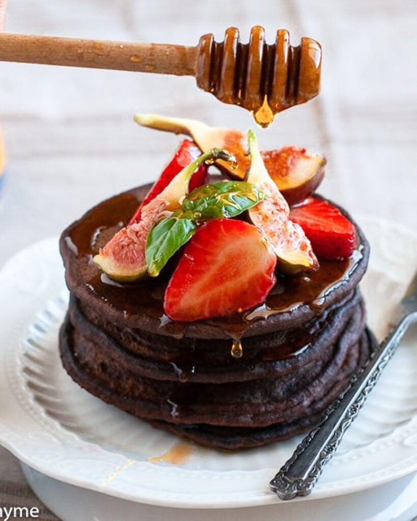 Ragi Chocolate Pancake with strawberries, figs and honey