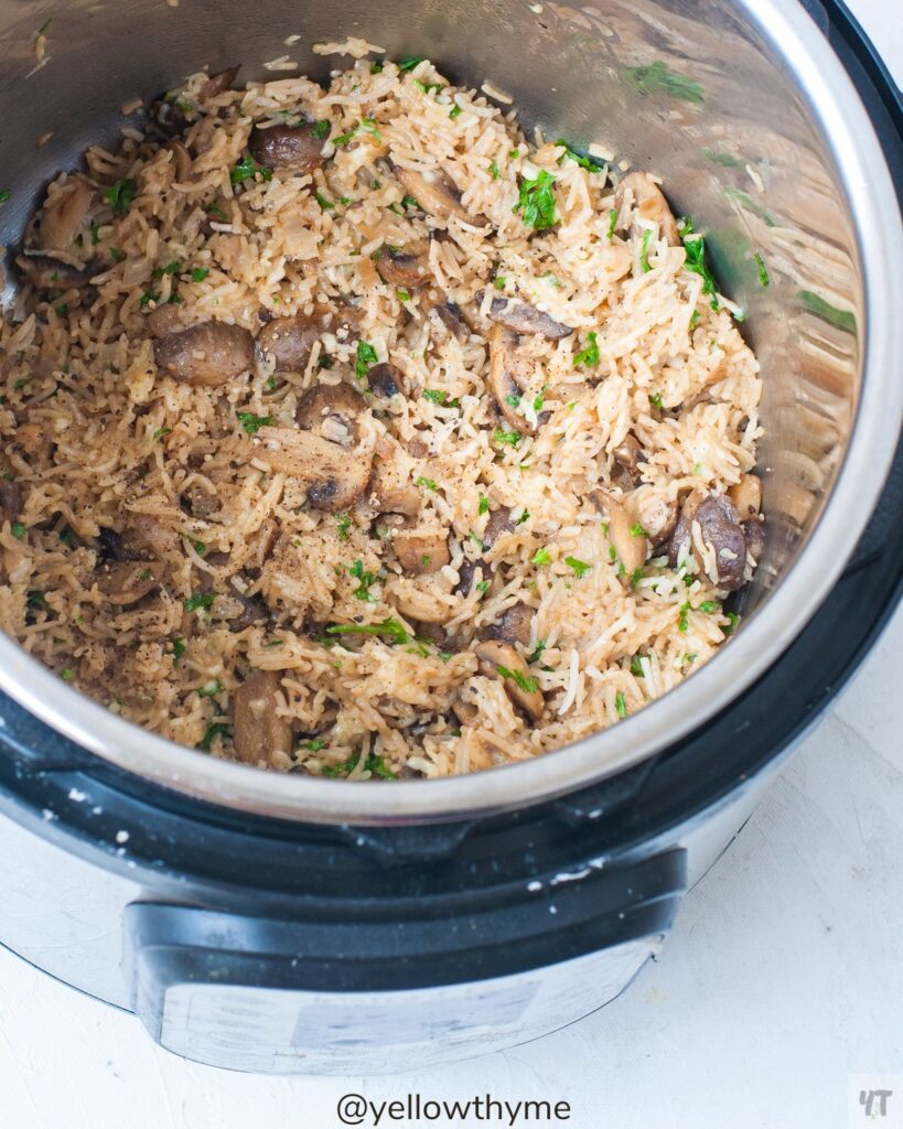 Cheesy Mushroom Rice in the instant pot