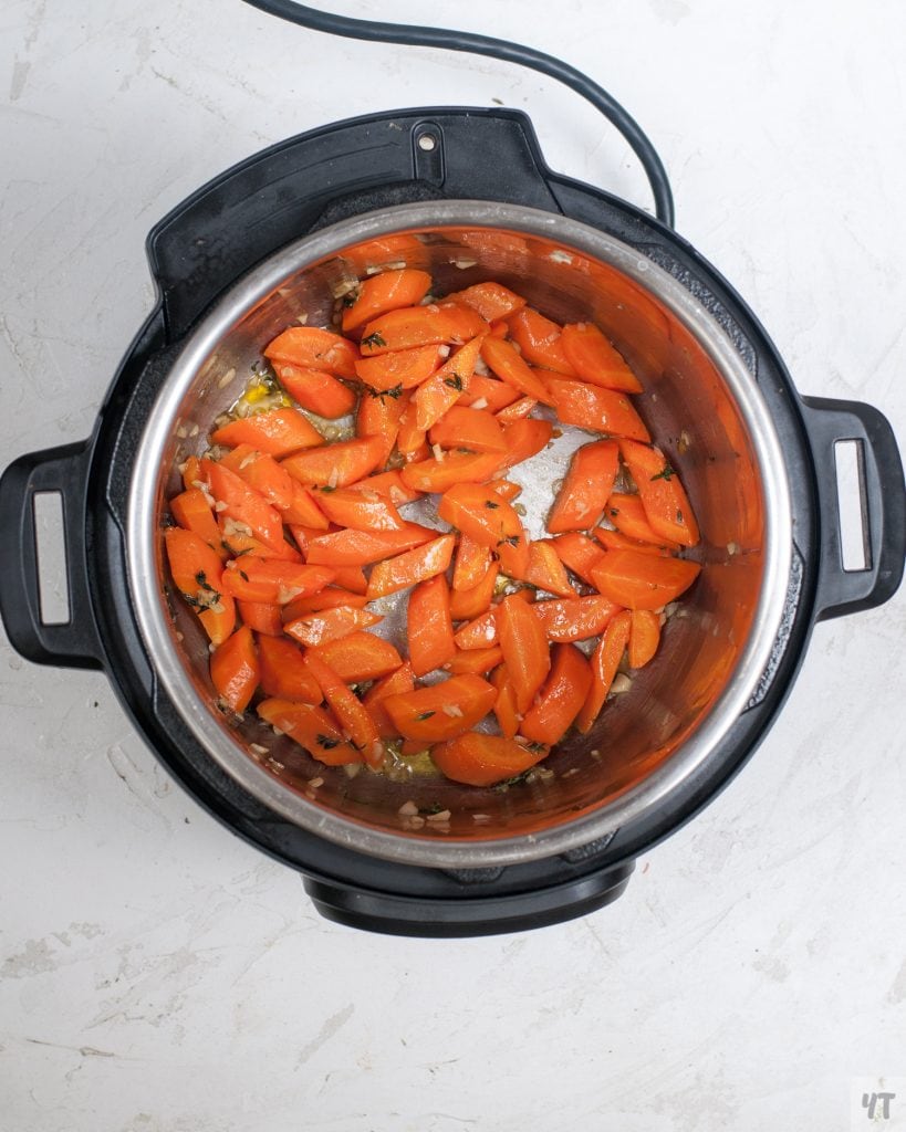 Instant Pot Honey Garlic Glazed Carrots 