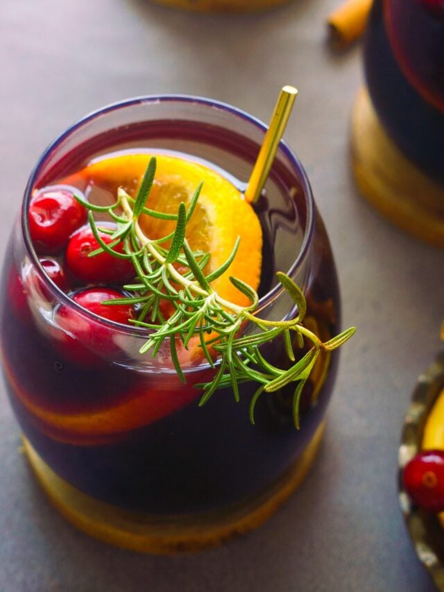 Priya's Versatile Recipes: Warmer Win/Vin Chaud - Hot Mulled Wine