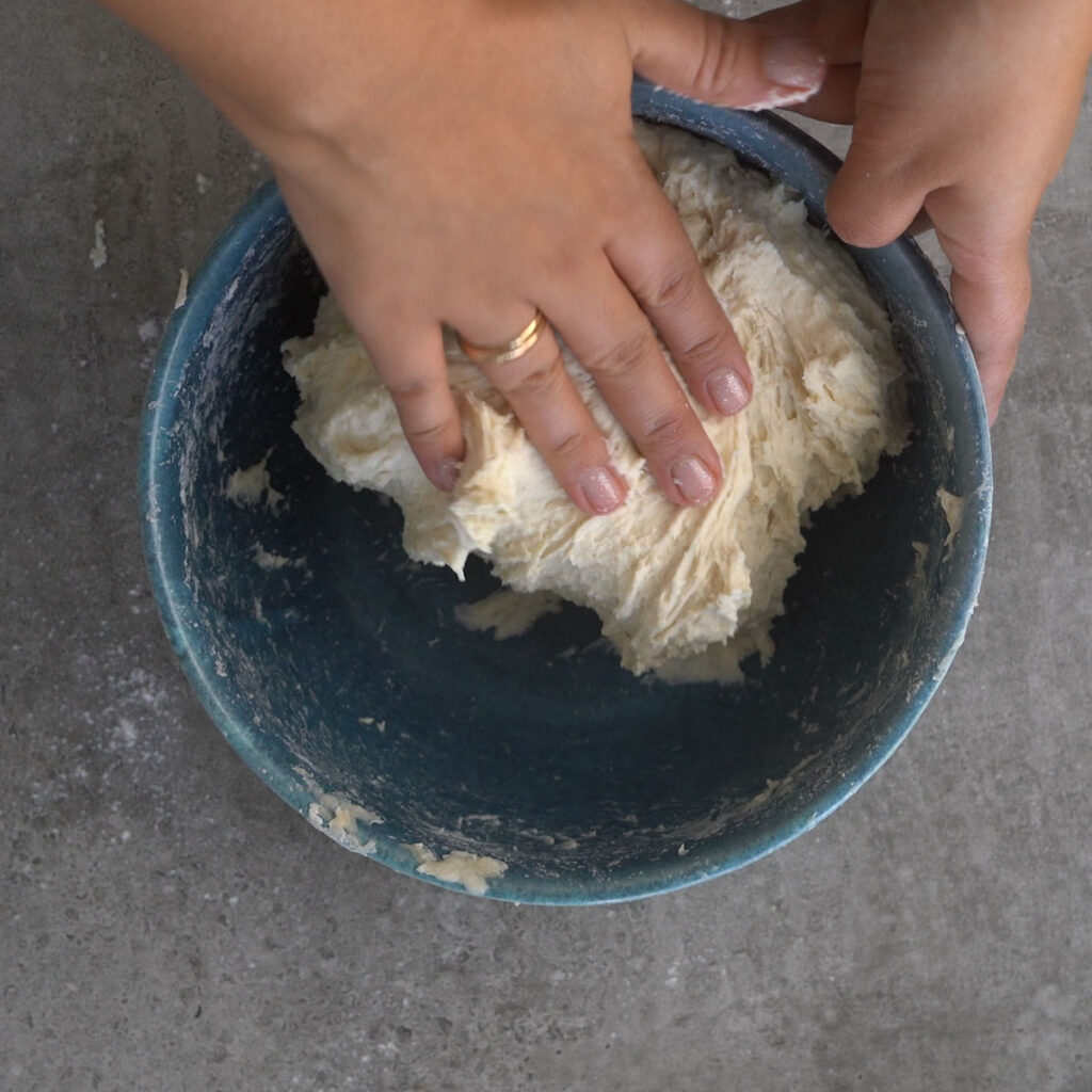Strech and Fold dough