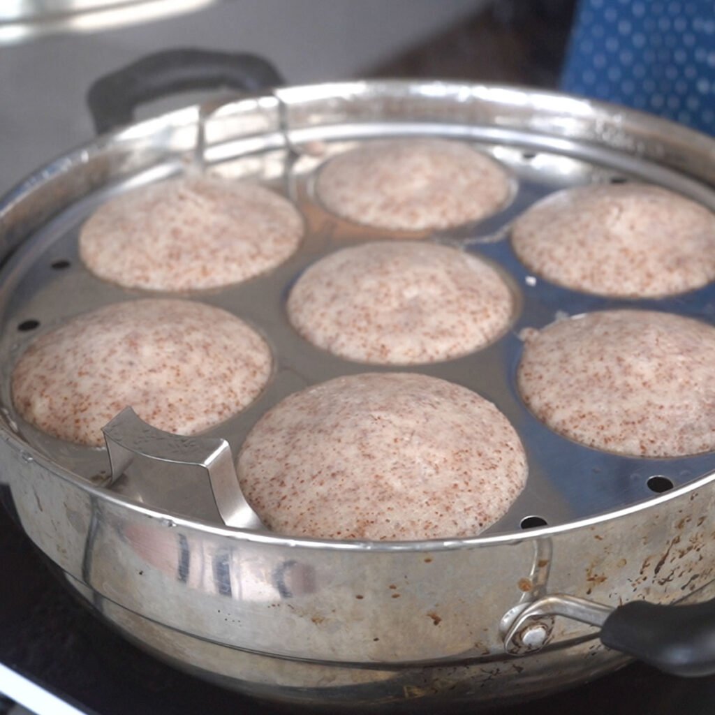 Making Ragi idli