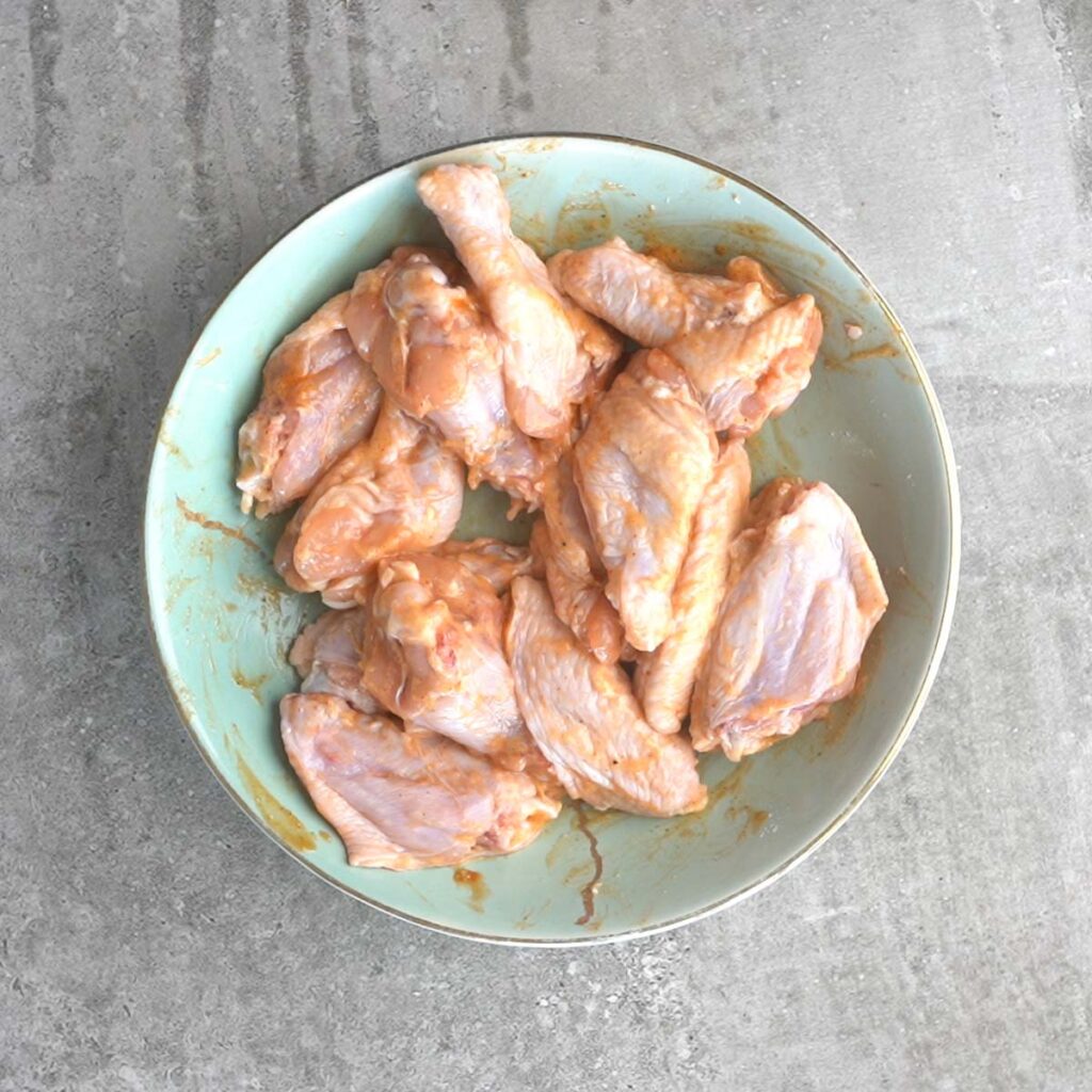 Chicken wings ready to be air fried