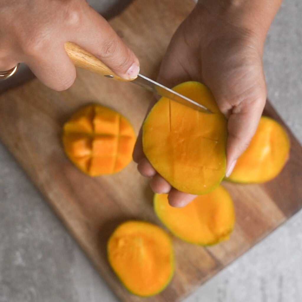 Cutting Mango